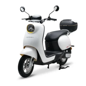moto-scooter-milano-con-diseno-vintage